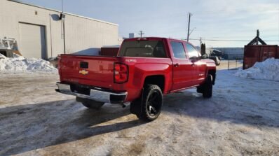 2017 Chevy Silverado 1500 LT 4WD Crew Cab – No Accidents!