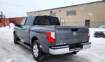 2017 Nissan Titan SV Crew Cab 4WD – No Accidents full