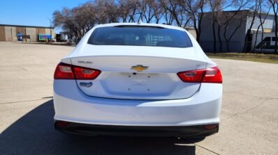 2017 Chevy Malibu 1LT Sedan