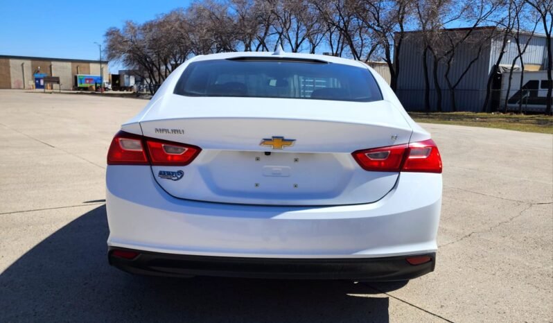 2017 Chevy Malibu 1LT Sedan full