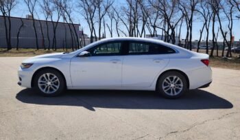 2017 Chevy Malibu 1LT Sedan full