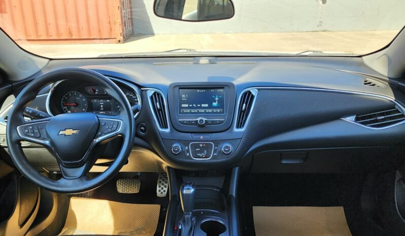 2017 Chevy Malibu 1LT Sedan full