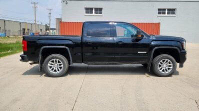 2017 GMC Sierra 1500 SLE Elevation Crew Cab 4WD