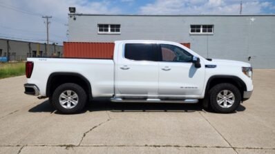 2022 GMC Sierra 1500 SLE Limited Crew Cab 4WD
