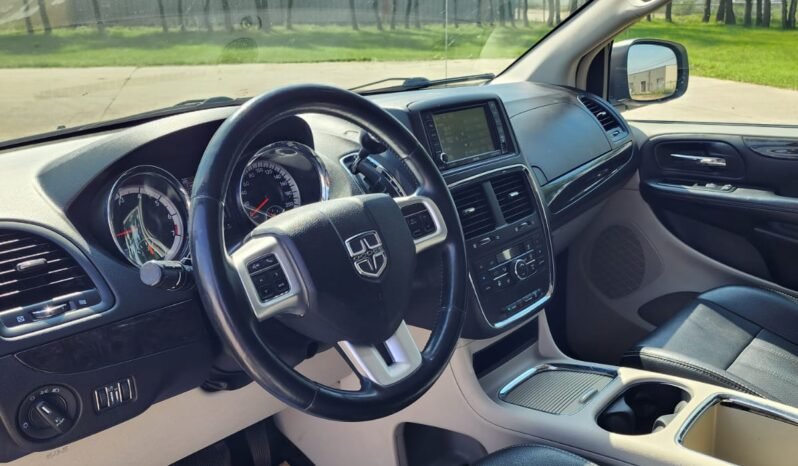 2015 Dodge Grand Caravan Crew full