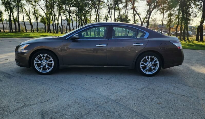 2014 Nissan Maxima SV Sedan full