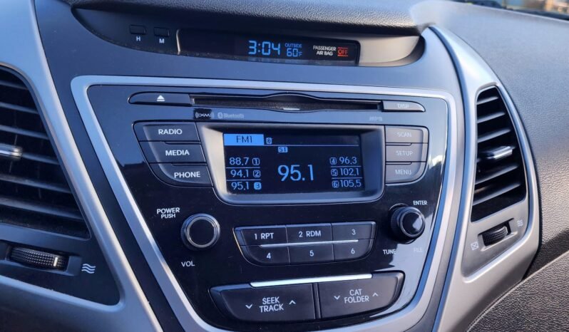 2015 Hyundai Elantra GL Sedan full