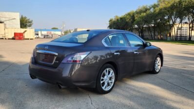 2014 Nissan Maxima SV Sedan