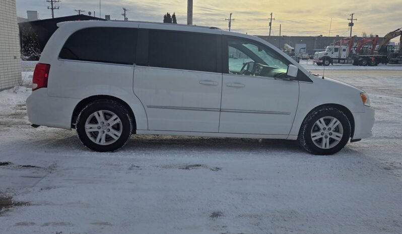 2015 Dodge Grand Caravan Crew full