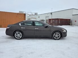 2014 Nissan Maxima SV Sedan
