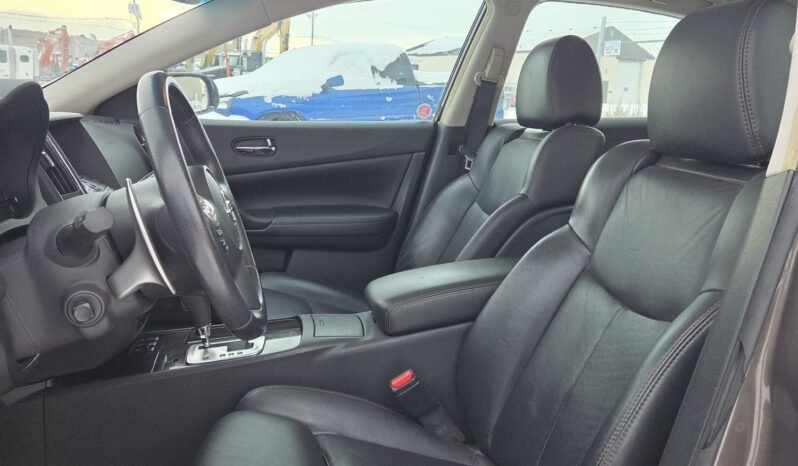 2014 Nissan Maxima SV Sedan full