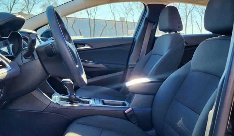 2017 Chevy Cruze LT Hatchback full