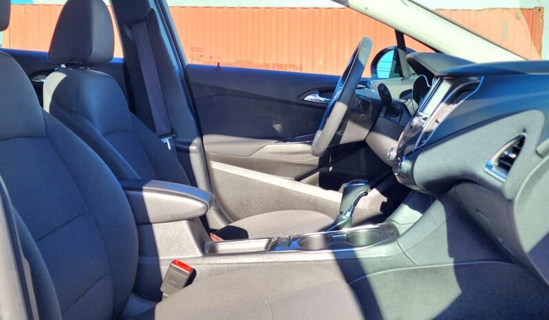 2017 Chevy Cruze LT Hatchback full