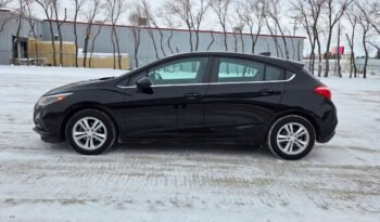 2017 Chevy Cruze LT Hatchback full
