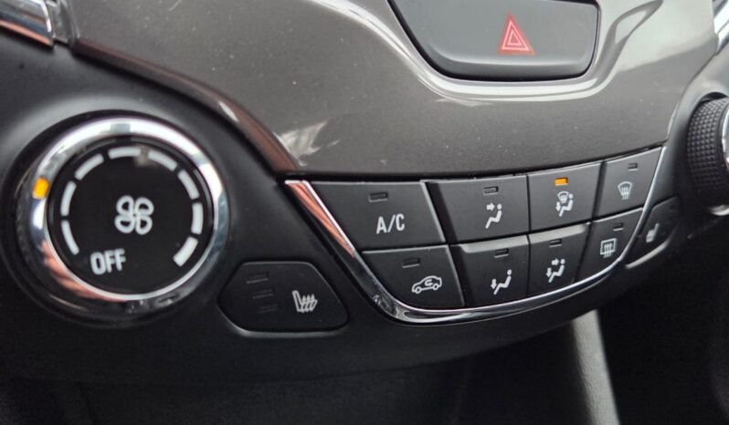 2017 Chevy Cruze LT Hatchback full