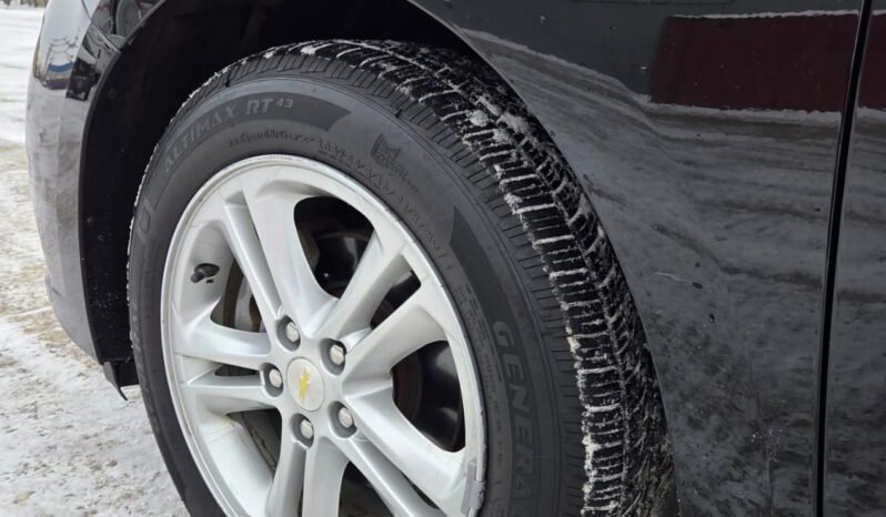 2017 Chevy Cruze LT Hatchback full