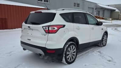 2017 Ford Escape Titanium 4WD