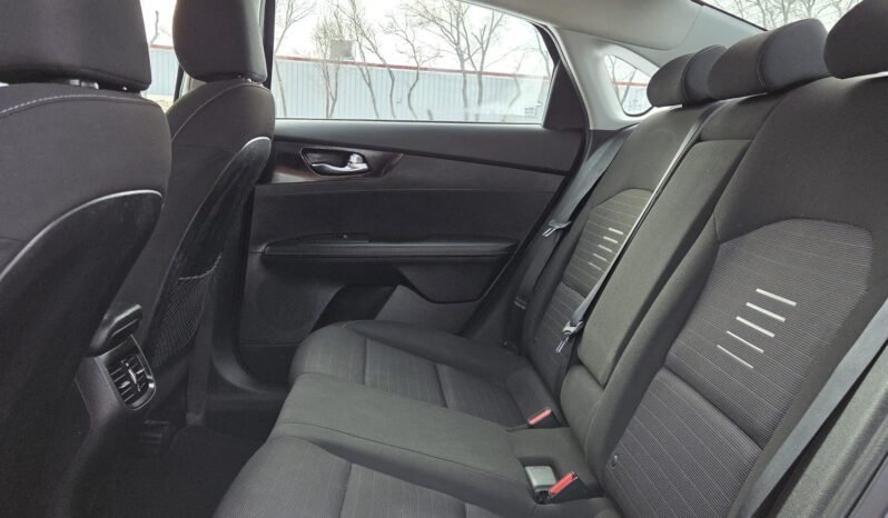 2019 Kia Forte EX Sedan full