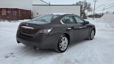 2014 Nissan Maxima SV Sedan
