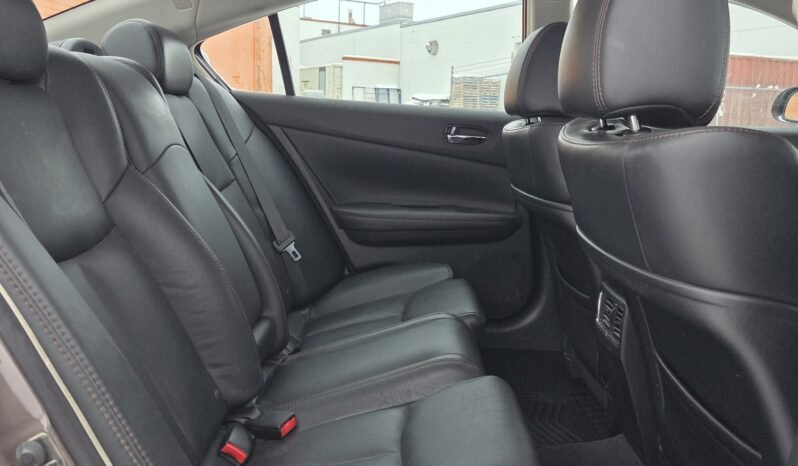 2014 Nissan Maxima SV Sedan full