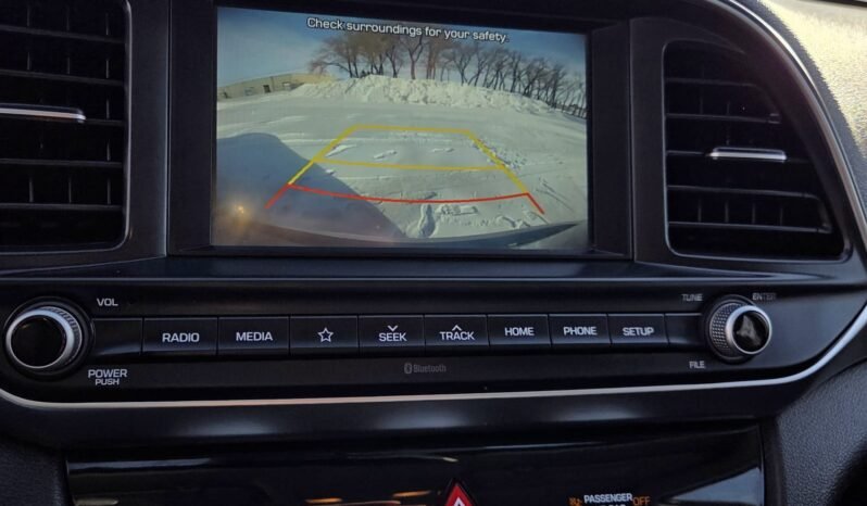2020 Hyundai Elantra Preferred Sedan full