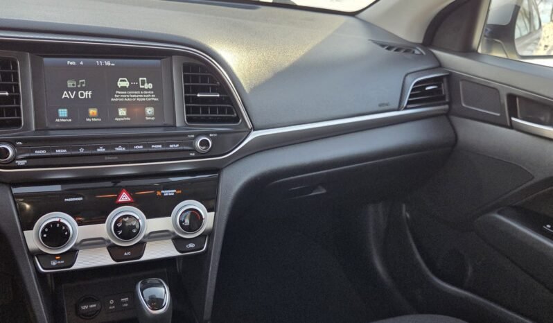 2020 Hyundai Elantra Preferred Sedan full