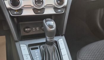 2020 Hyundai Elantra Preferred Sedan full