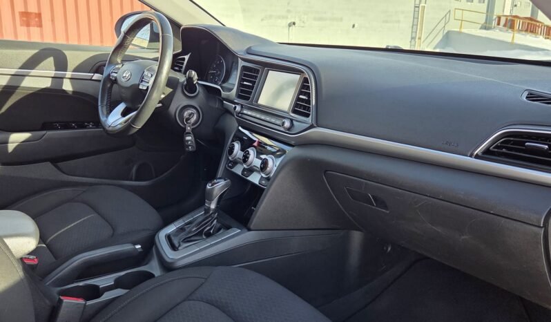 2020 Hyundai Elantra Preferred Sedan full