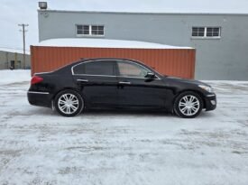 2013 Hyundai Genesis Premium Sedan