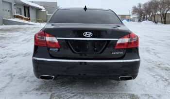 2013 Hyundai Genesis Premium Sedan full