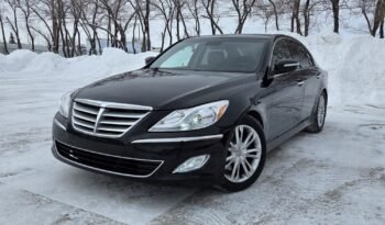 2013 Hyundai Genesis Premium Sedan full