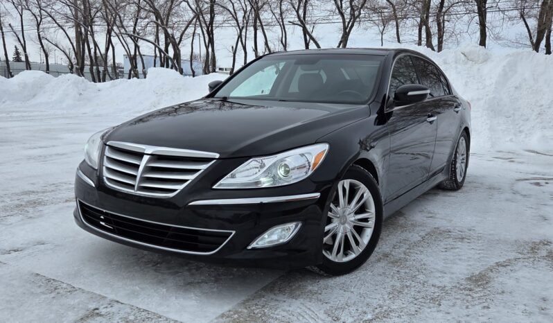 2013 Hyundai Genesis Premium Sedan full