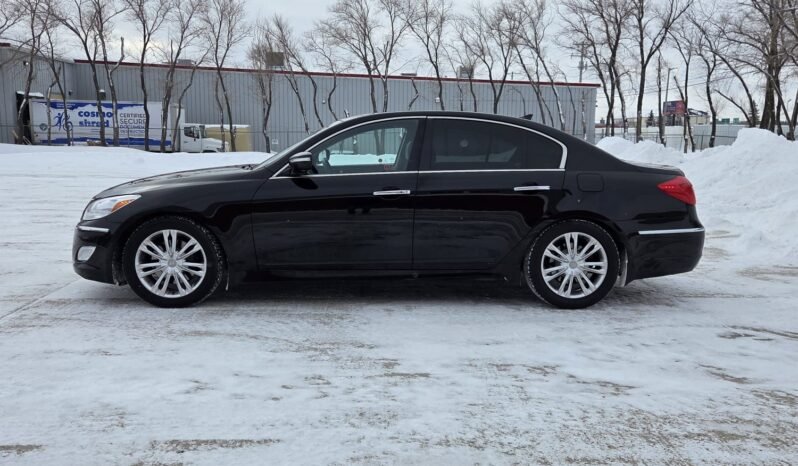 2013 Hyundai Genesis Premium Sedan full