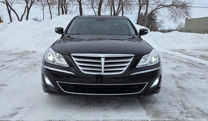 2013 Hyundai Genesis Premium Sedan full