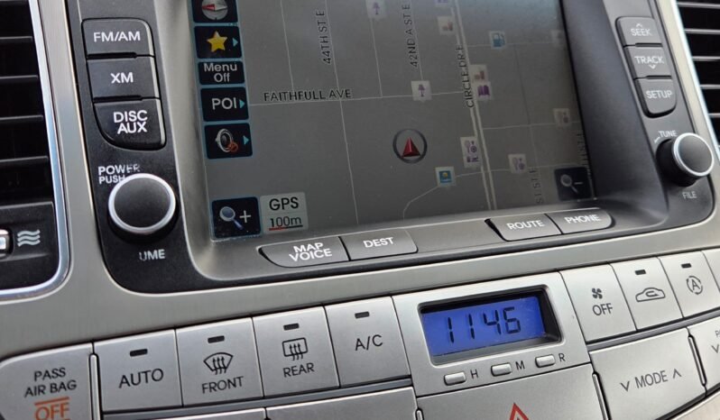 2013 Hyundai Genesis Premium Sedan full