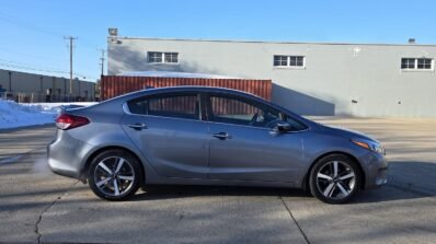 2017 Kia Forte EX Sedan