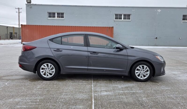 2019 Hyundai Elantra SE Sedan full