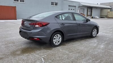 2019 Hyundai Elantra SE Sedan