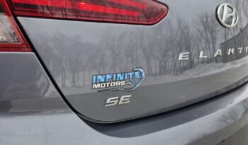 2019 Hyundai Elantra SE Sedan full