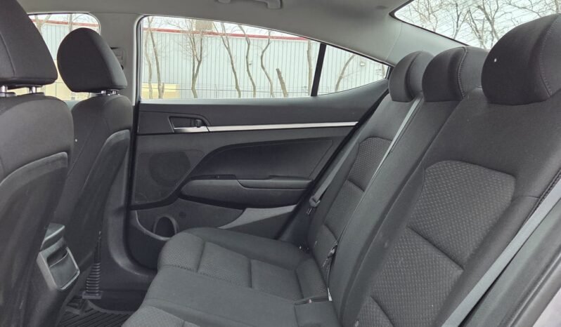 2019 Hyundai Elantra SE Sedan full