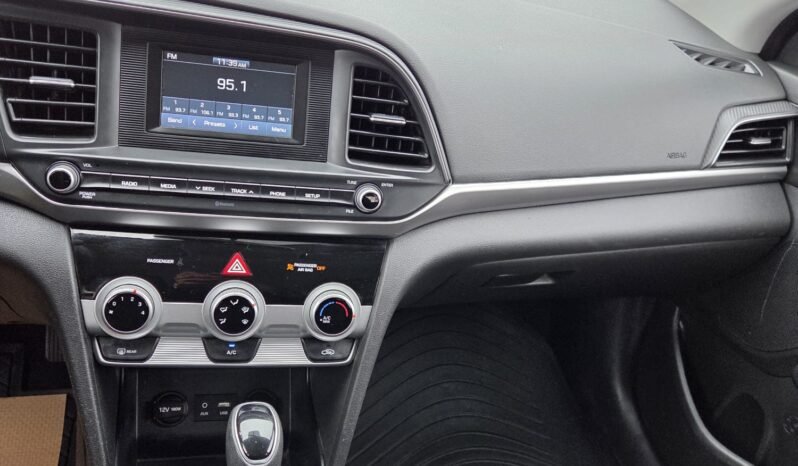 2019 Hyundai Elantra SE Sedan full