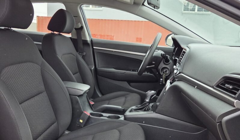 2019 Hyundai Elantra SE Sedan full