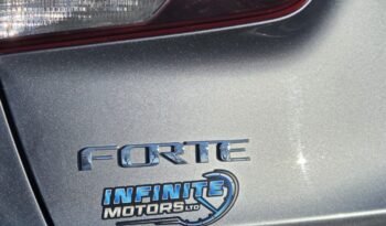 2017 Kia Forte EX Sedan full