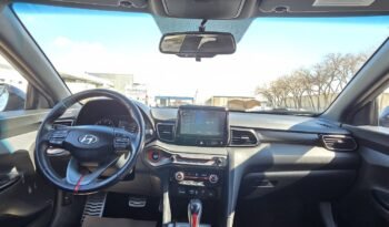 2019 Hyundai Veloster Turbo Tech full