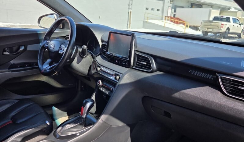 2019 Hyundai Veloster Turbo Tech full
