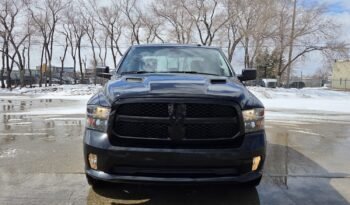 2022 Ram 1500 Classic Express CrewCab 4WD full