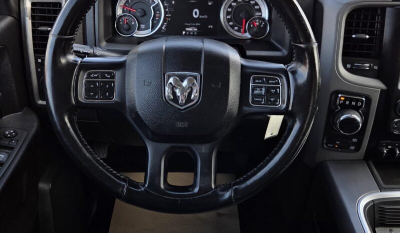 2022 Ram 1500 Classic Express CrewCab 4WD full