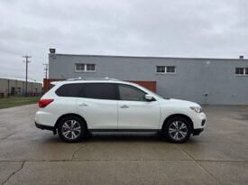 2017 Nissan Pathfinder SL 4WD
