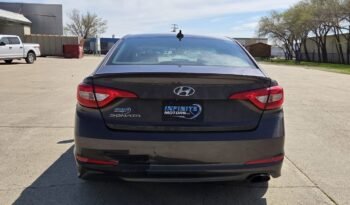 2015 Hyundai Sonata GL Sedan full