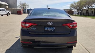 2015 Hyundai Sonata GL Sedan